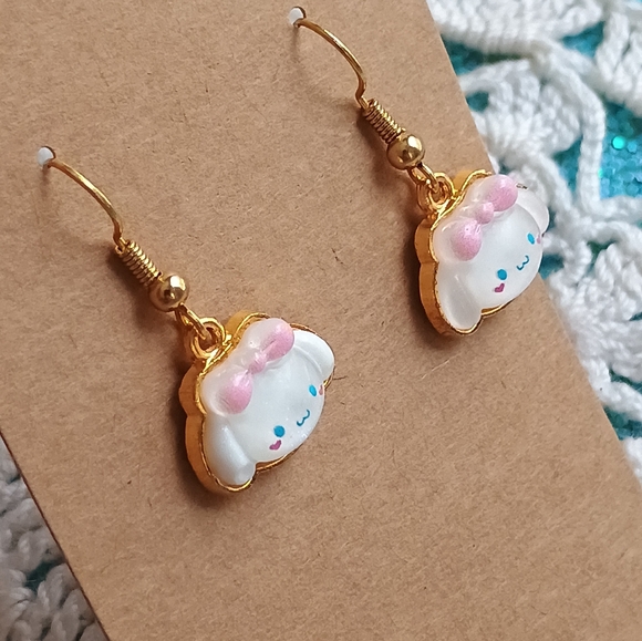 Cinnamonoroll earrings - Picture 7 of 7